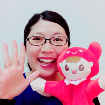 ほさか　ゆりこ